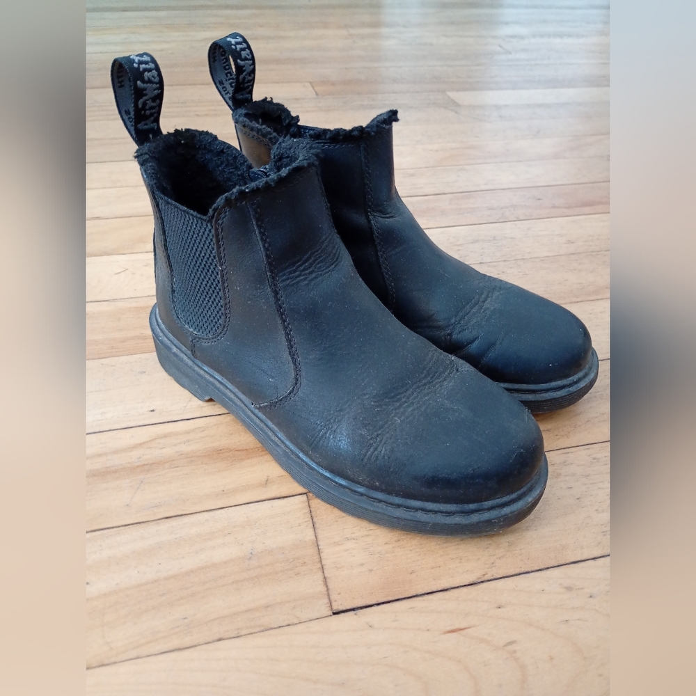 Dr. Martens 2976 Faux Fur Lined Chelsea Boots
